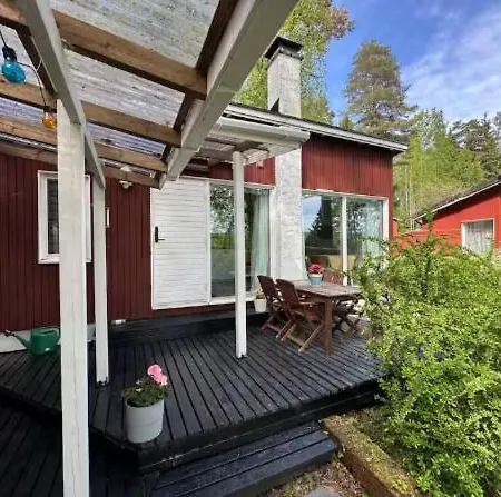 キャンプ場 Bungalow, Jossa On Sauna Ja Puutarha *